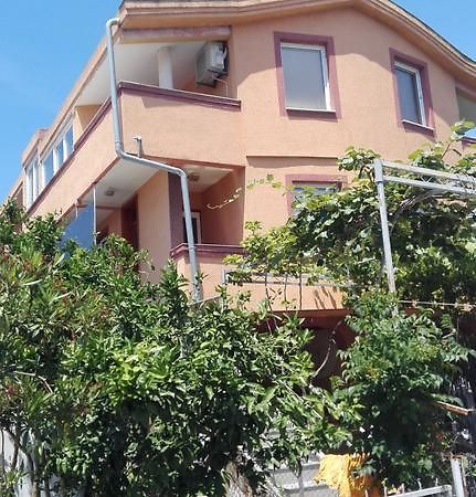 Apartments Vila Fata Ulcinj Bagian luar foto