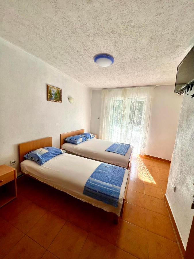 Apartments Vila Fata Ulcinj Bagian luar foto